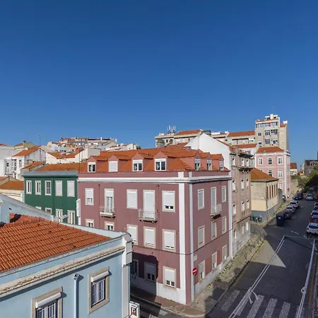 Classic Topfloor By Lovelystay Lisbon
