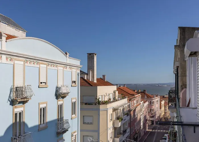 Classic Topfloor By Lovelystay Apartman