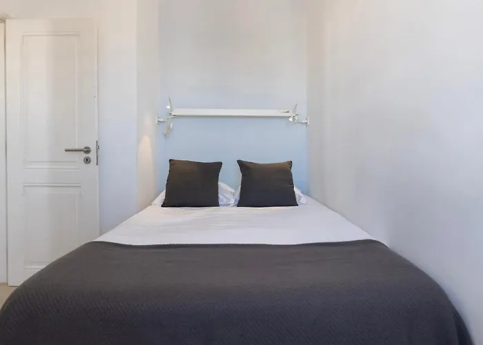 Classic Topfloor By Lovelystay *